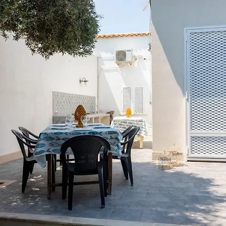 Villa Casale Carratois - Casa Vacanze - Marzameni - Noto Portopalo Di Capo Passero